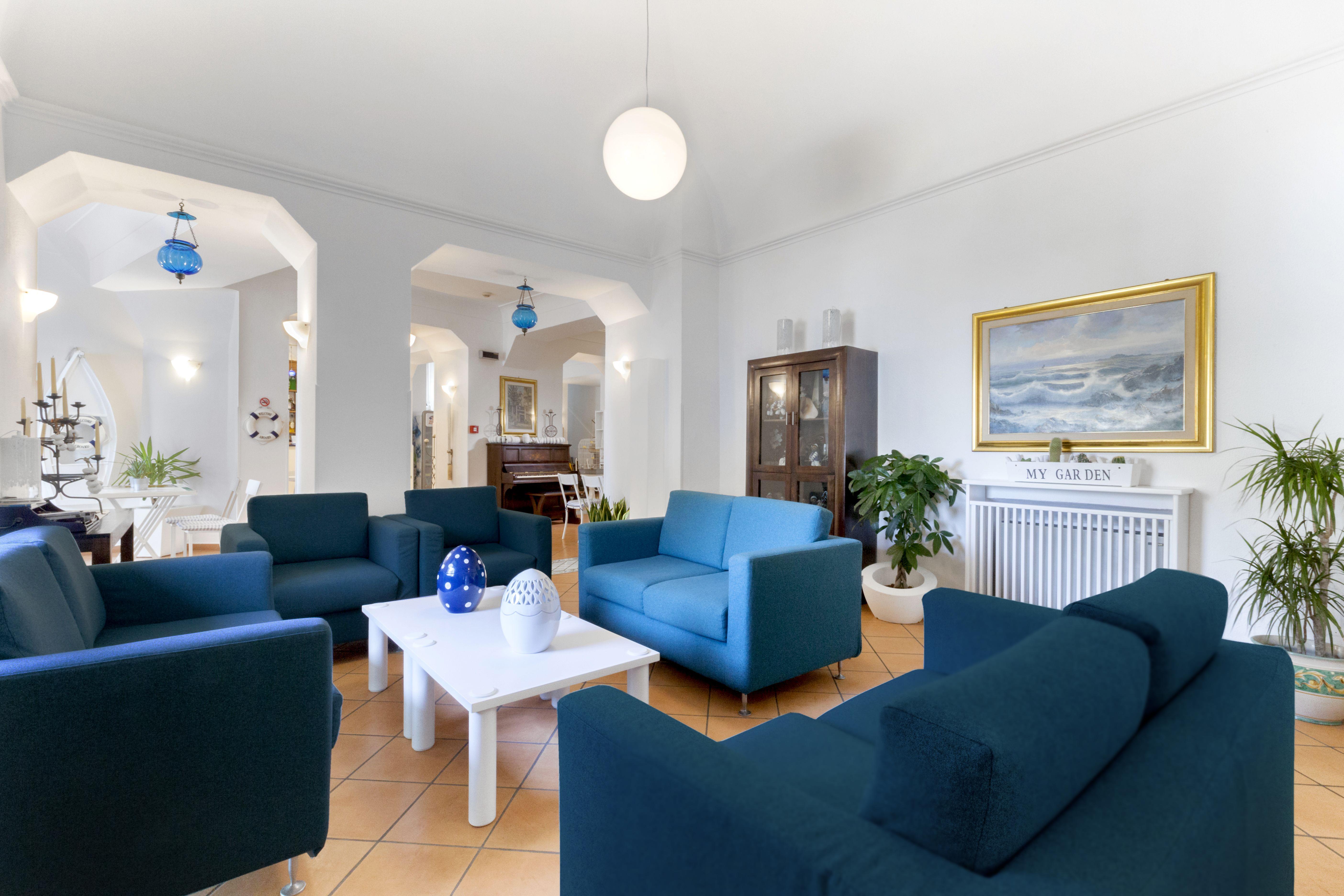 Panorama Palace Hotel Мета Екстериор снимка